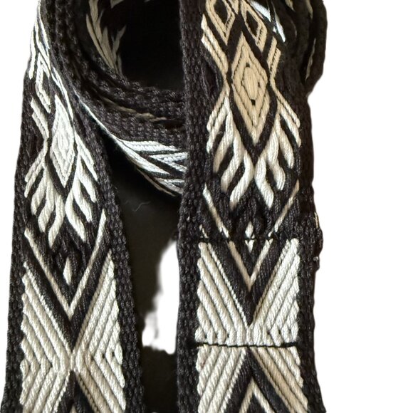 Dylan Caravan Southwestern Woven Adjustable Belt Black & White One Size - Picture 4 of 8